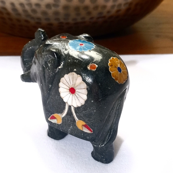 Beautiful Stone Elephant Figurine from India - Picture 2 of 10